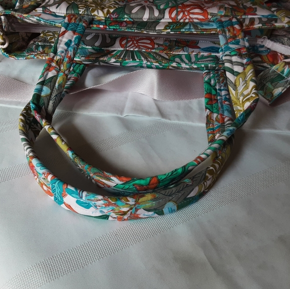 NEW Vera Bradley Utility Tote - Picture 10 of 13